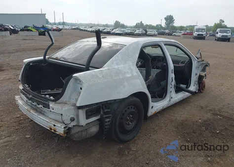 2013 Chrysler 300 Touring z USA, uszkodzony, nr VIN 2C3CCAAG7DH548377